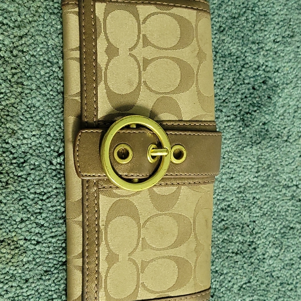 Coach wallet
